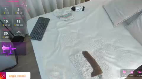 Snapshot of angiee_roses chatting on 06/24/26, 10:20 angiee roses online show from 06/24/26, 10:20