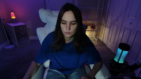 Angie Fae online show from 04/21/26, 02:51