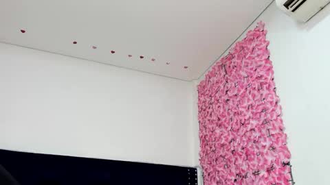 Angie online show from 11/24/25, 12:05