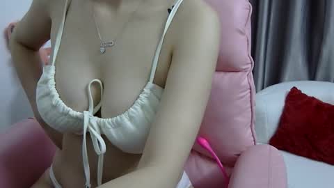 Snapshot of anianqueen chatting on 04/05/26, 10:23 anianqueen online show from 04/05/26, 10:23