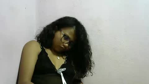 Snapshot of anielah chatting on 10/12/25, 09:36 anielah online show from 10/12/25, 09:36