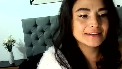 Snapshot of anierouse1053 chatting on 08/02/26, 04:44 anierouse1053 online show from 08/02/26, 04:44