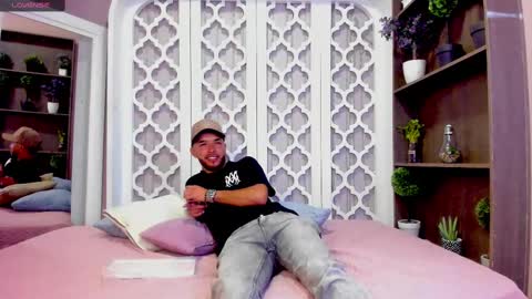 aniie_west online show from 02/07/25, 12:28