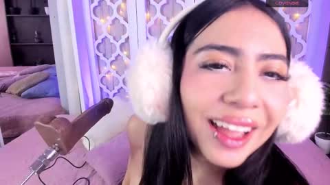 aniie_west online show from 02/08/25, 12:17