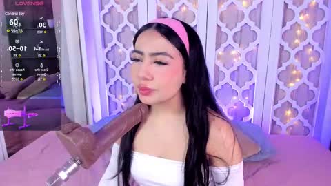 aniie_west online show from 02/09/25, 12:41