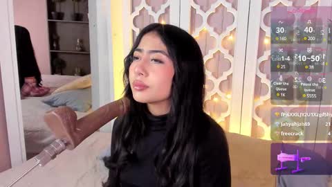 aniie_west online show from 02/13/25, 08:13