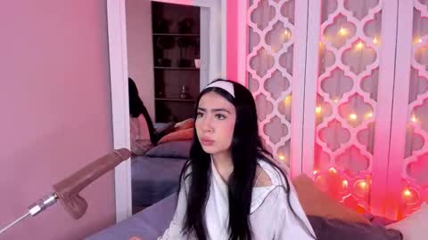 aniie_west online show from 02/19/25, 12:00