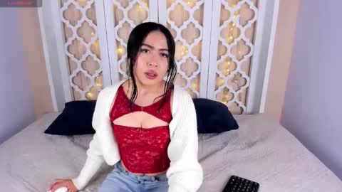 aniie_west online show from 12/21/25, 05:09