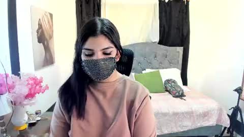 Snapshot of aniisaalii chatting on 06/18/26, 12:09 Anissa online show from 06/18/26, 12:09