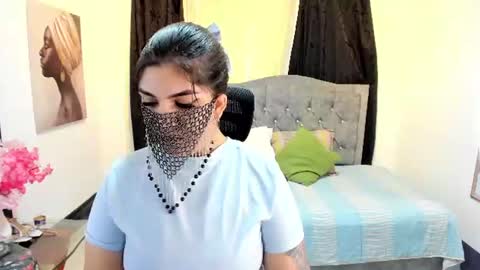 Snapshot of aniisaalii chatting on 06/20/26, 06:44 Anissa online show from 06/20/26, 06:44