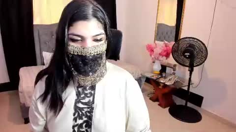 Snapshot of aniisaalii chatting on 07/23/26, 02:59 Anissa online show from 07/23/26, 02:59