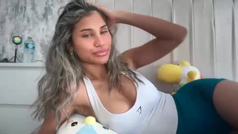 Snapshot of aniishaa chatting on 03/17/26, 09:56 anisha online show from 03/17/26, 09:56