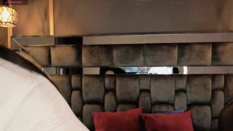 Ani  online show from 10/04/25, 04:10