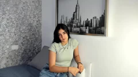 anika_h online show from 05/05/26, 12:13