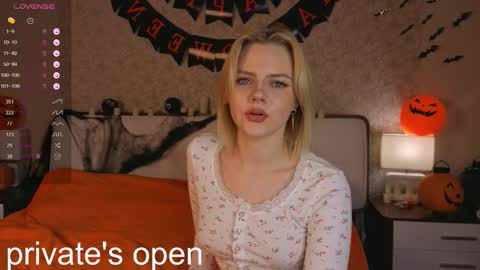 Snapshot of anika_heir chatting on 11/02/25, 02:08 Alice online show from 11/02/25, 02:08