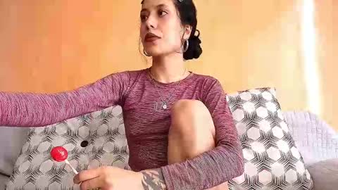 Anika And Lowen Your Thumbs Up Are Super Important For Us  online show from 11/17/25, 03:40