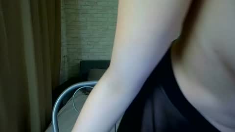 Snapshot of anikabloom chatting on 05/05/26, 10:07 anikabloom online show from 05/05/26, 10:07