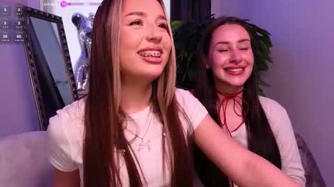 Snapshot of anikaharrys chatting on 11/23/25, 01:11 Anika online show from 11/23/25, 01:11