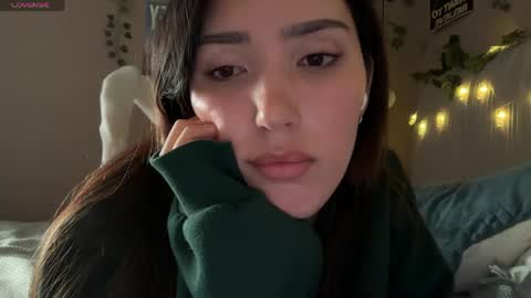 Snapshot of anisa_sweet chatting on 04/21/26, 12:11 Anisa Moan from LovenseWet from Tip MenuOpen for Private online show from 04/21/26, 12:11