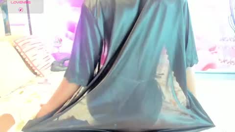 anisha_zambrano online show from 06/17/26, 01:01