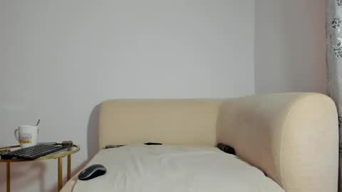 Luna online show from 05/14/26, 05:36