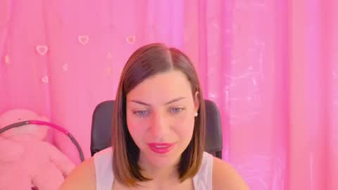 Anni online show from 05/05/26, 02:36
