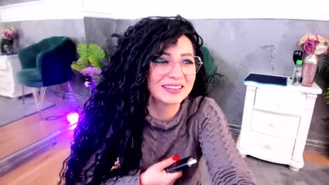 anissia teaser online show from 03/05/25, 10:44