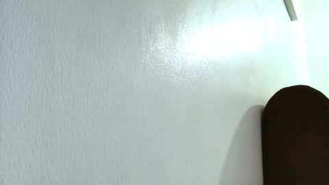 ana independent model online show from 10/25/25, 08:33