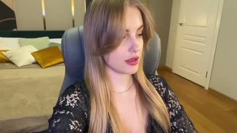 Snapshot of anita_blairr chatting on 04/17/26, 01:08 Anita online show from 04/17/26, 01:08