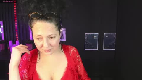 Snapshot of anita_muse chatting on 02/16/25, 08:00 Anita online show from 02/16/25, 08:00