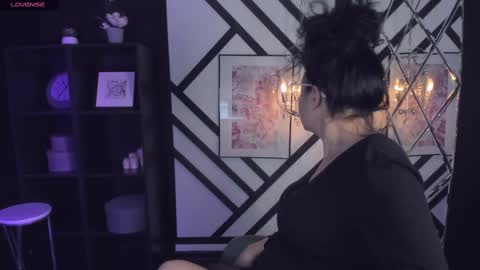 Snapshot of anita_muse chatting on 03/06/25, 02:30 Anita online show from 03/06/25, 02:30