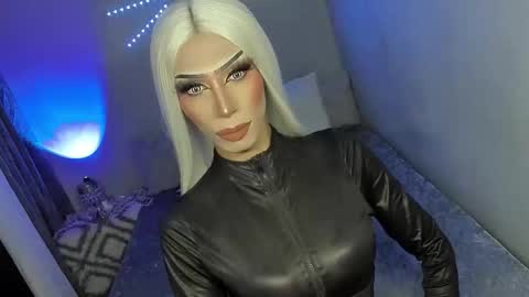 Miss Ann online show from 11/30/25, 07:23