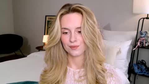 Anita online show from 11/09/25, 01:31