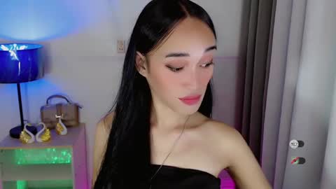 Snapshot of anitaguen chatting on 02/04/25, 10:10 anita online show from 02/04/25, 10:10