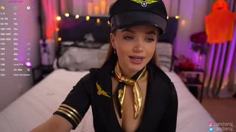 Snapshot of anitaraj_ chatting on 10/28/25, 09:39 Im Anita thumb up me please its important online show from 10/28/25, 09:39