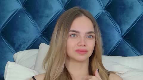 AnitaVenture online show from 11/05/25, 04:56