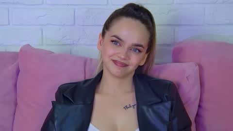 Snapshot of anitaventure chatting on 03/27/26, 08:26 AnitaVenture online show from 03/27/26, 08:26