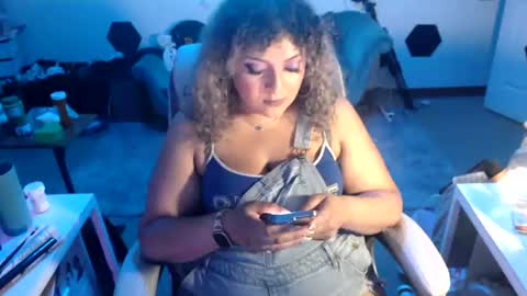 Snapshot of anitaxvalentina chatting on 07/04/26, 01:23 Anita Valentina online show from 07/04/26, 01:23
