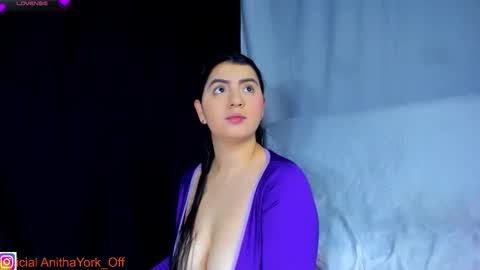 Anitha York online show from 02/02/26, 12:26