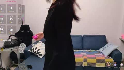 Anja online show from 12/21/25, 04:14