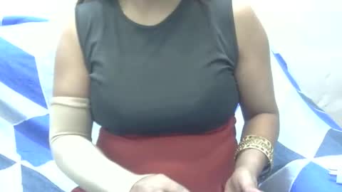 anjali_dogra786 online show from 12/04/25, 09:29