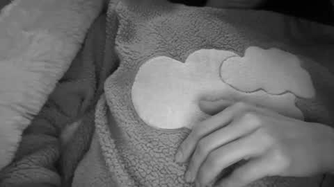 Anje online show from 12/17/25, 05:30