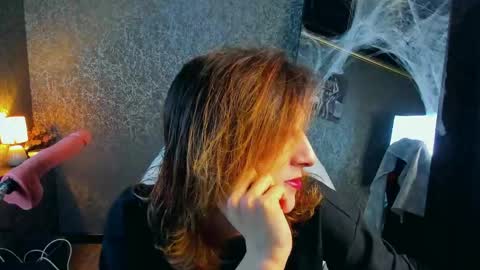 Snapshot of anjella_botton chatting on 05/14/26, 06:58 Angel online show from 05/14/26, 06:58