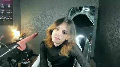 Snapshot of anjella_botton chatting on 06/17/26, 07:04 Angel online show from 06/17/26, 07:04