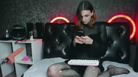 Snapshot of anjella_botton chatting on 07/05/26, 04:19 Angel online show from 07/05/26, 04:19