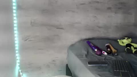 Hello My name is NaiaraPv is OPEN online show from 01/02/25, 08:57