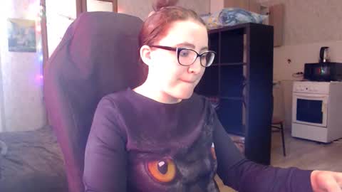 Snapshot of ankey_rayah chatting on 04/17/26, 10:40 Nameless online show from 04/17/26, 10:40