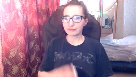 Snapshot of ankey_rayah chatting on 04/24/26, 09:01 Nameless online show from 04/24/26, 09:01