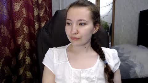 Snapshot of ankey_rayah chatting on 05/17/26, 11:34 Nameless online show from 05/17/26, 11:34
