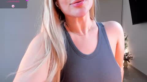 Ann online show from 12/19/25, 01:01